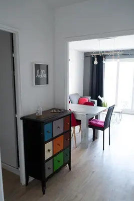Télévision ou salle de divertissement dans l'établissement MAMA with mobile aircon, including free parking space at 300 meters