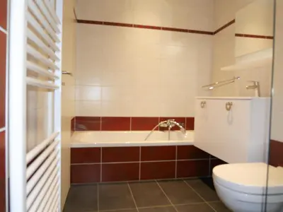 Salle de bains dans l'établissement Les gîtes de la Tour, appartement 