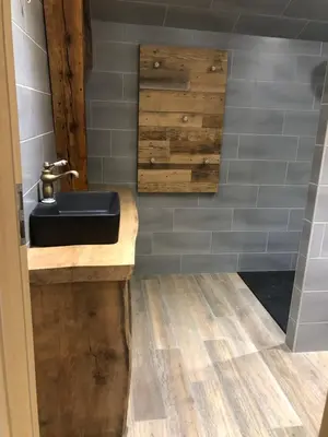 Cuisine ou kitchenette dans l'établissement La Datcha du Parc