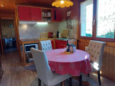 Cuisine ou kitchenette dans l'établissement Apartment in the Vosges