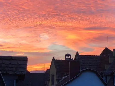 Lever ou coucher de soleil vu de l'appartement ou à proximité