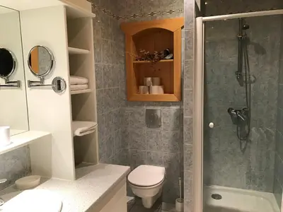 Salle de bains dans l'établissement Les Berges de l'Ohmbach