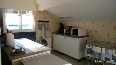 Cuisine ou kitchenette dans l'établissement Gîte 60M2