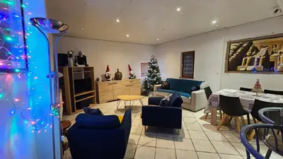 Coin salon dans l'établissement Chez Fretz