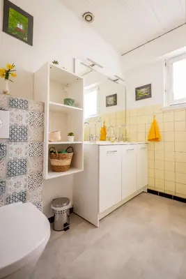 Salle de bains dans l'établissement LE GITE DE BRI