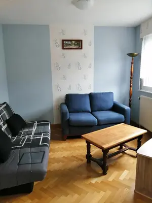 Coin salon dans l'établissement La montagne