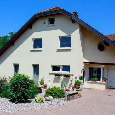 Großzügige helle Ferienwohnung bis 4 Personen in Chalampe