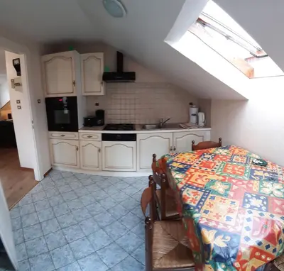 Cuisine ou kitchenette dans l'établissement La tour Gîtes du Florimont
