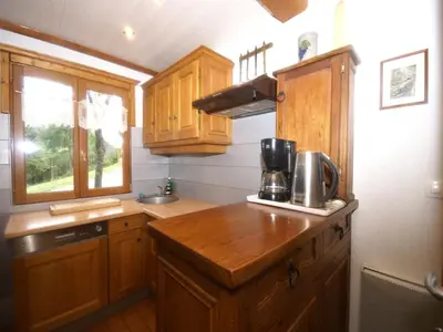 Cuisine ou kitchenette dans l'établissement Chalet in Ventron near Ski Lift