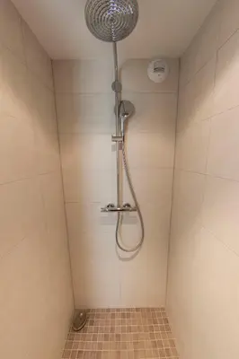 Salle de bains dans l'établissement Maison d'Hôtes Sainte Hune Chambres et appartements