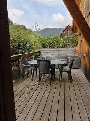 Vue générale sur la montagne ou vue sur la montagne depuis la maison de vacances