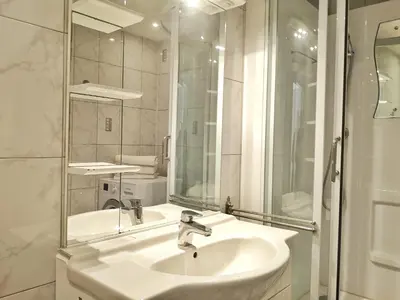 Salle de bains dans l'établissement Chez Charlie - Centre ville Colmar - 2 pièces