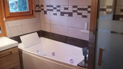 Salle de bains dans l'établissement Chalet Helalph