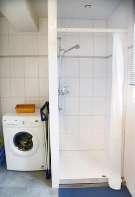 Salle de bains dans l'établissement La maison du Vignoble
