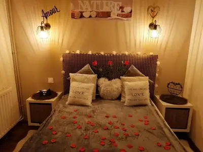 Un ou plusieurs lits dans un hébergement de l'établissement The Primevères Home - SPA
