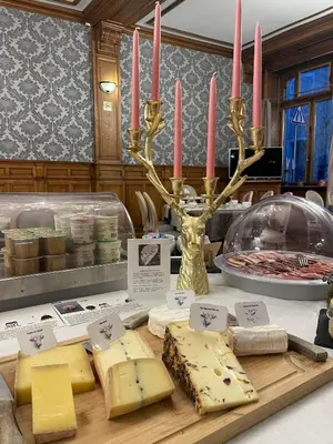Nourriture dans l'hôtel ou à proximité