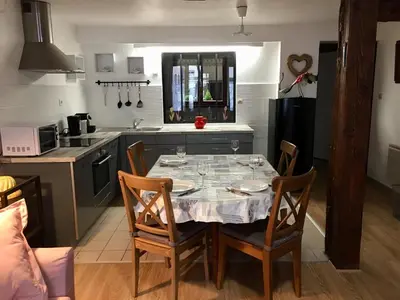 Cuisine ou kitchenette dans l'établissement l’Atelier