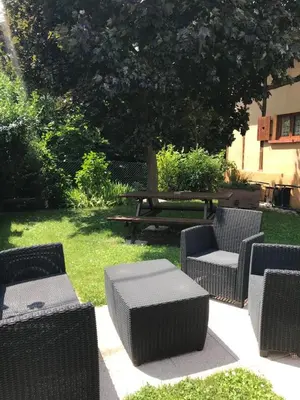 Jardin de l'établissement Gite de la Streng