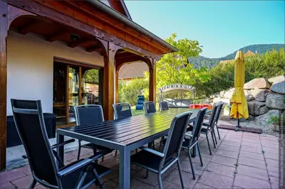 Vue générale sur la montagne ou vue sur la montagne depuis la maison de vacances