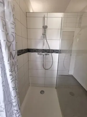 Salle de bains dans l'établissement 6 personnes, neuf & cosy, centre - gare