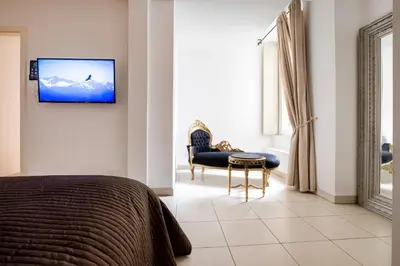 Télévision ou salle de divertissement dans l'établissement Travel Homes - The Ancienne Poste, Petite Venise