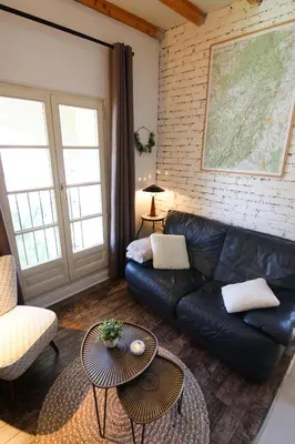 Coin salon dans l'établissement Le Belvosgien
