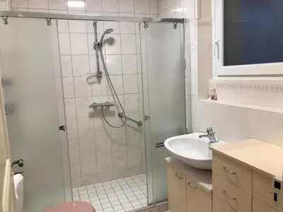 Salle de bains dans l'établissement Françoise's Villa Luxury Hot Tub Mountain Ski - Munster