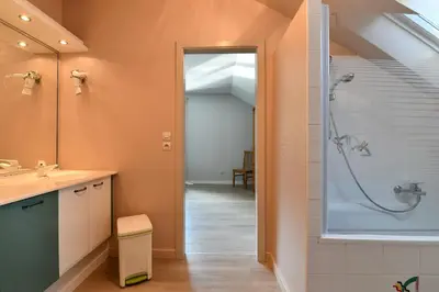 Salle de bains dans l'établissement LA PARENTHESE