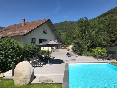 Piscine de l'établissement LA PARENTHESE ou située à proximité