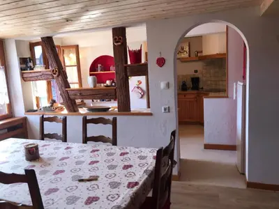Cuisine ou kitchenette dans l'établissement GITE DES FORGERONS