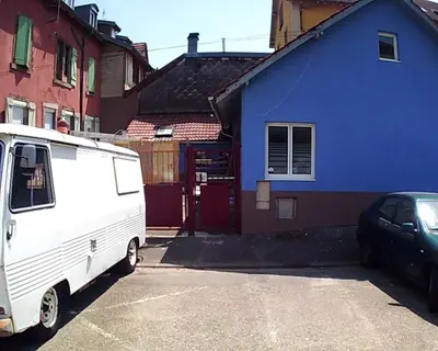 Quartier de le séjour chez l'habitant ou autre quartier proche