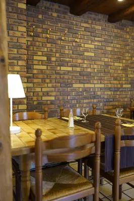 Restaurant ou autre lieu de restauration dans l'établissement A l'Arbre Vert