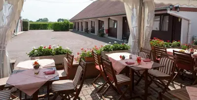 Restaurant ou autre lieu de restauration dans l'établissement Hôtel Restaurant Au Relais D'Alsace