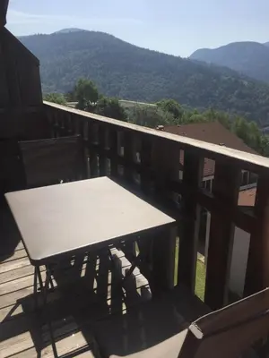 Vue générale sur la montagne ou vue sur la montagne depuis l'appartement