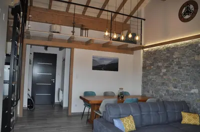 Coin salon dans l'établissement le bleu du lac Sauna et Spa