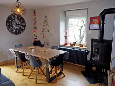 Coin salon dans l'établissement Appartement Maison Vosgienne La Bresse Centre