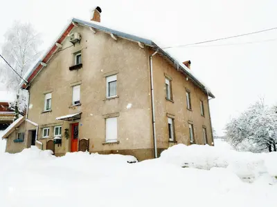L'établissement Appartement Maison Vosgienne La Bresse Centre en hiver