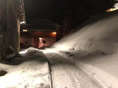 L'établissement Le Cabanon de LaFermeDuNol en hiver