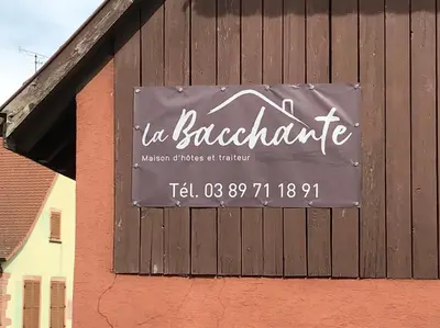 Certificat, récompense, panneau ou autre document affiché dans l'établissement La bacchante
