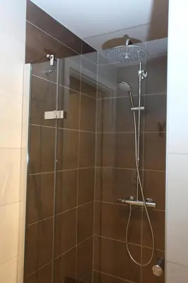 Salle de bains dans l'établissement Le Riesling Colmar centre Charmant appartement avec terrasse et parking gratuit