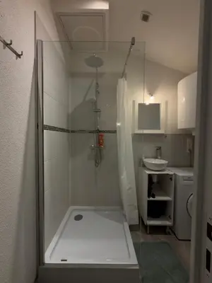 Salle de bains dans l'établissement Le 6 - Joli petit studio, Centre ville - stationnement gratuit