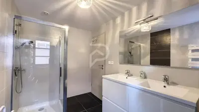 Salle de bains dans l'établissement Le Zen d'Eguisheim