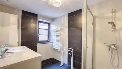 Salle de bains dans l'établissement Le Zen d'Eguisheim