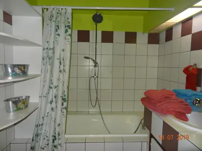 Salle de bains dans l'établissement LE KATZALA
