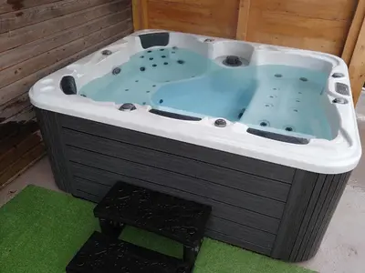 Plan de l'établissement JACUZZI PRIVE Romann 1