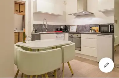 Cuisine ou kitchenette dans l'établissement Appartement Colmar centre historique avec garage