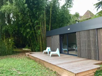 Jardin de l'établissement Un petit nid dans la verdure