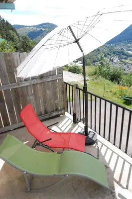 Vue générale sur la montagne ou vue sur la montagne depuis l'appartement