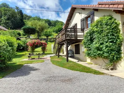 Jardin de l'établissement Gîte de grettery