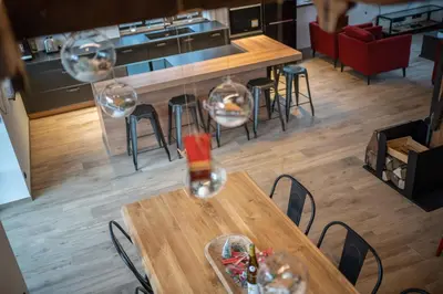 Restaurant ou autre lieu de restauration dans l'établissement Gîte du Fronzell